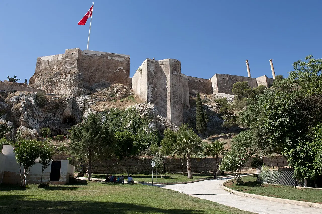 Şanlıurfa konaklama bölgesi ve tarihî merkez görünümü