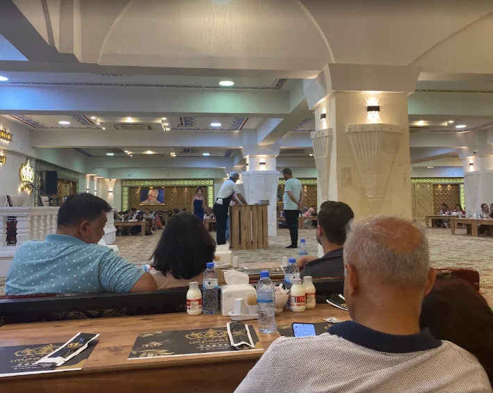 Taş Saray Premium Sıra Gecesi için gerçek Urfa sıra gecesi atmosfer fotoğrafı