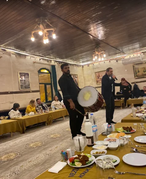 Urfa Sıra Gecesi Organizasyon için gerçek Urfa sıra gecesi atmosfer fotoğrafı